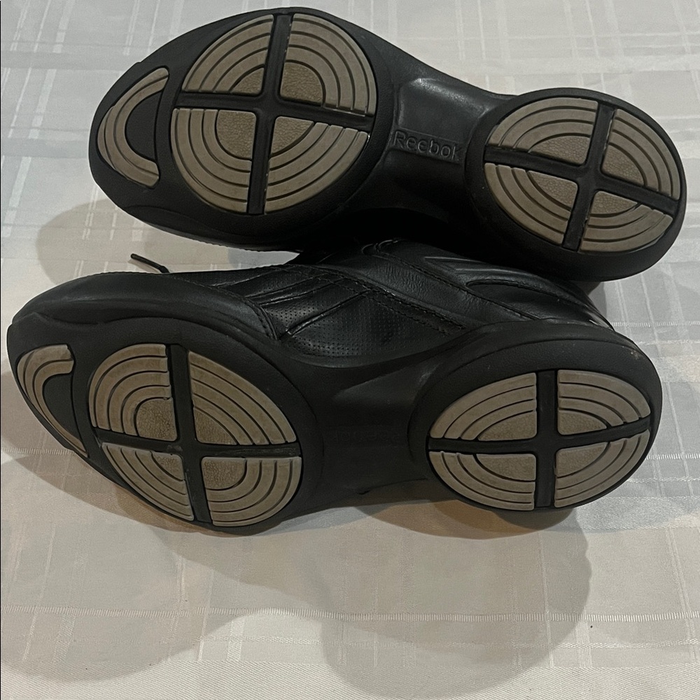 Reebok Women's Black Leather Athletic Shoes - Picture 3 of 6